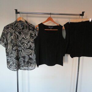 Susan Graves Short, tank, shear top set, black and white